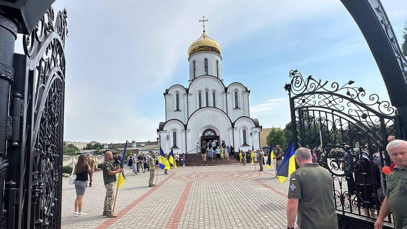 У Нововолинську прощались із загиблим воїном