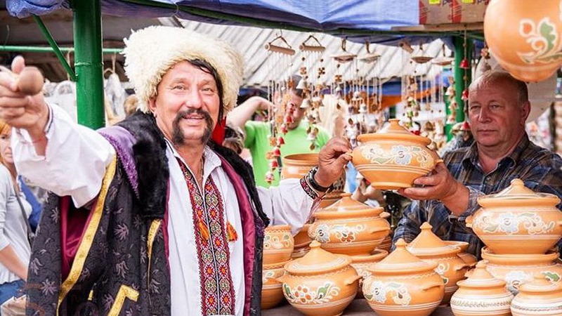 На ярмарок у Рожище запрошують підприємців і майстрів-рукодільників