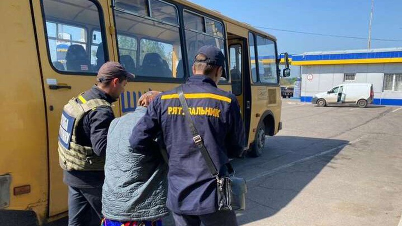 Верещук закликає якнайшвидше евакуюватися з двох областей