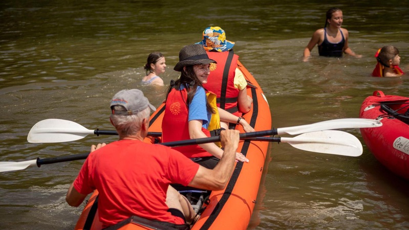 Волиняни влаштували для ВПО сплав на байдарках