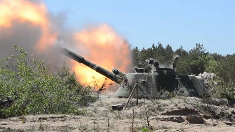 Уночі ворог обстрілював Луганщину та Херсонщину, на Донеччині та Харківщині тривають бої