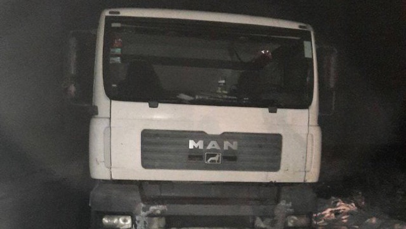 Відомо, кому належить вантажівка, з якої вночі у Луцьку зливали нечистоти