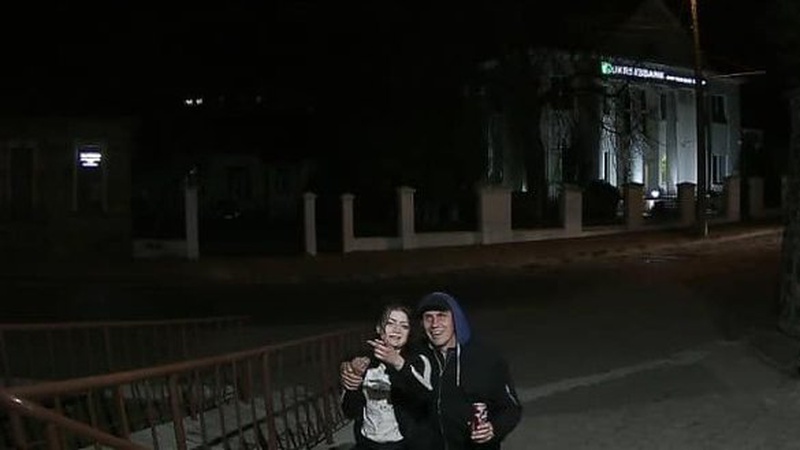 Зловили молодих лучан, які зірвали прапор із будівлі мунварти