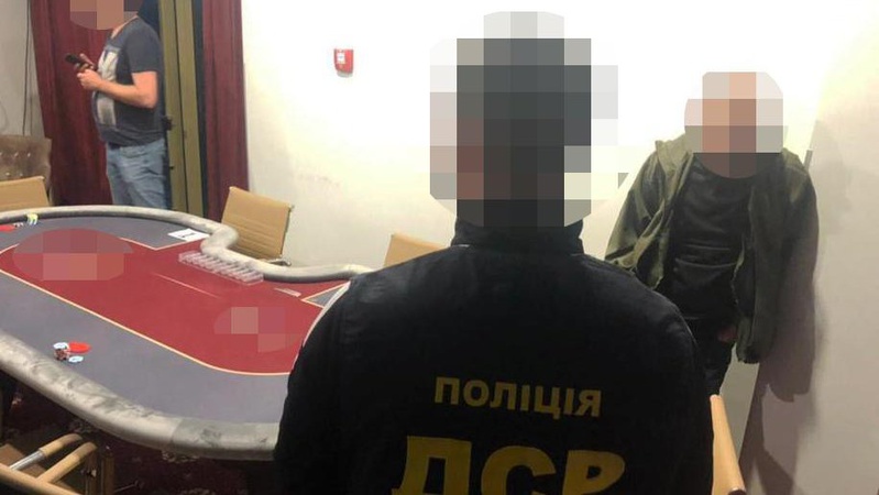У центрі Луцька «накрили» підпільний покерний клуб