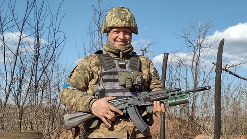 Розмальовував церкви на Волині: художник з бойовим досвідом після поранення повернувся на службу