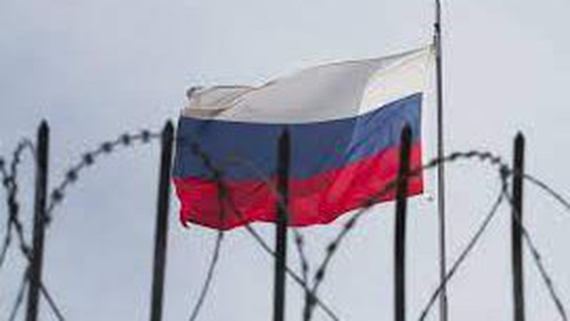 Візові обмеження для росіян: для «руссо турісто» прикриють двері, але залишать лазівки.