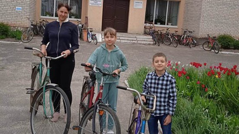 «У нас всі їздять з пелюшок», - як живе найбільш «велосипедизоване» село Волині