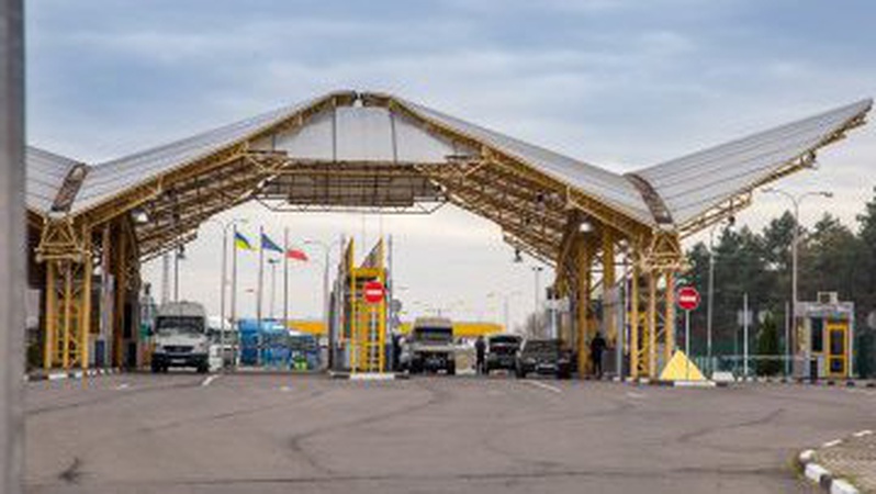 На «Ягодині» можливі затримки у проходженні електронної черги через акцію протесту польських аграріїв