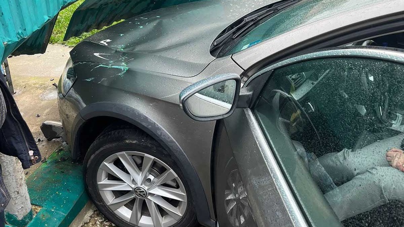 У місті на Волині легковик на тротуарі збив пішохідку