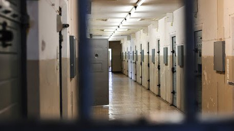 Засудили неповнолітнього, який у Луцьку намагався втекти з камери СІЗО