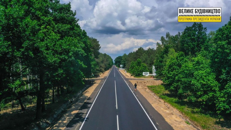 Показали відновлену дорогу до Світязя з висоти пташиного польоту. ВІДЕО