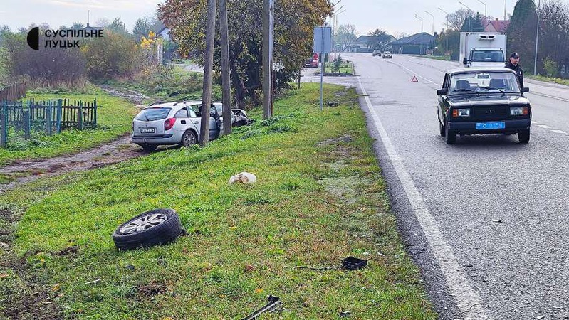 У місті на Волині – ДТП: авто знесло з дороги