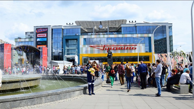 У луцькому «Промені» – пожежа: відвідувачів евакуювали