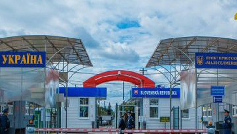 Волинян повідомили про зміни в організації руху транспорту на кордоні з Польщею