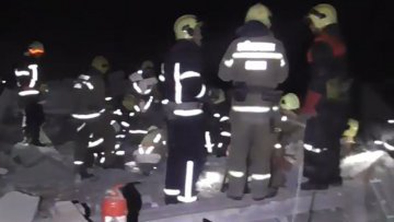 У Сумах від авіаудару у житловий сектор загинули люди, з яких двоє – діти. ВІДЕО