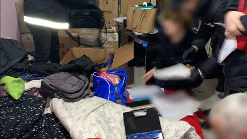 На Волині «накрили» канал продажу зброї з широким «асортиментом» пістолетів та набоїв. ФОТО