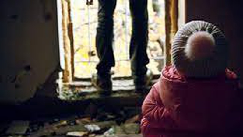 На Луганщині окупанти посилають жінок «шпигувати» за ЗСУ, погрожуючи розстріляти їхніх дітей