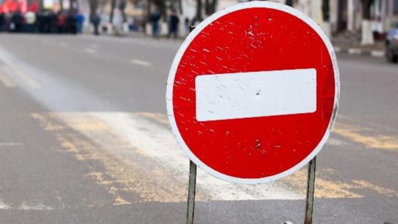 1 жовтня у центрі Луцька зранку призупинять рух транспорту