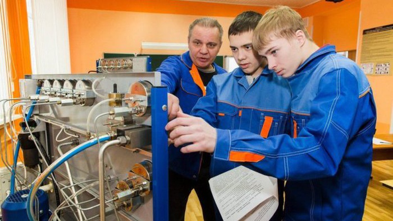 Міносвіти повідомило, у яких закладах навчатимуть професій для відбудови України