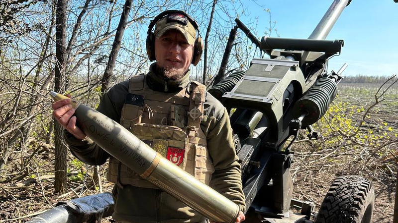 «У Бахмуті був жахливий коловорот битви, лицарства та, на жаль, наших героїчних втрат», - боєць з Волині