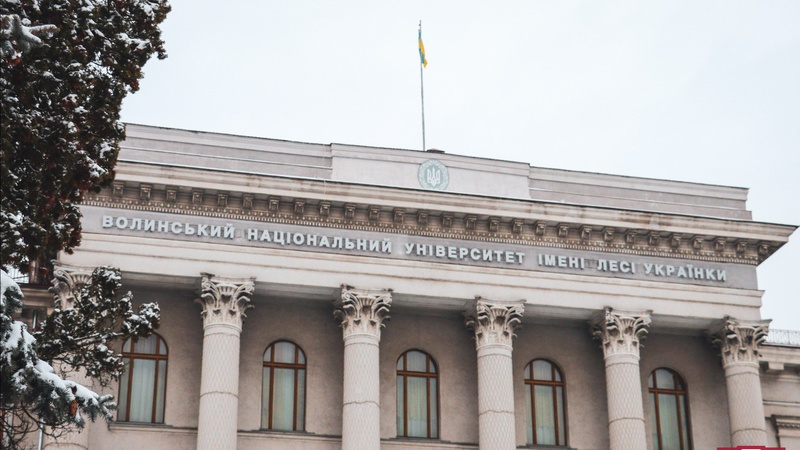 Чому у ВНУ імені Лесі Українки попрощалися із трьома проректорами