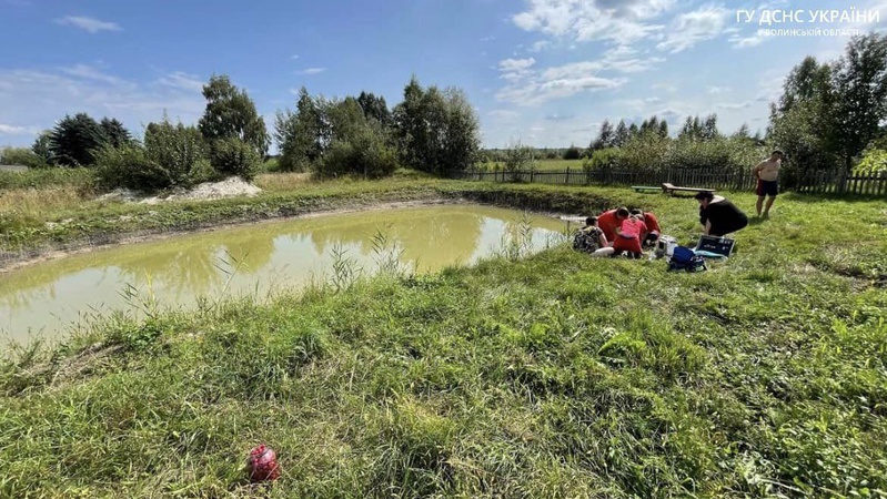 На Волині у штучній водоймі втопився 10-річний хлопчик