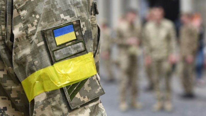 Майже тисяча педагогів воюють у ЗСУ – Шкарлет