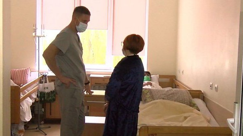 Волинські лікарі розповіли, як та коли ліпше щепитися проти COVID-19