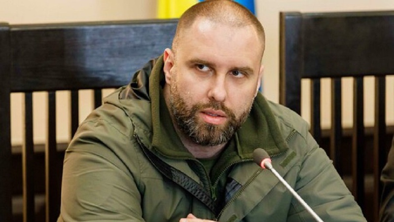 Рашисти вдарили ракетою по центру Харкова