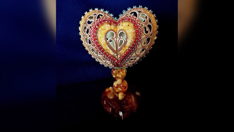 Серце з яєчної шкарлупи створив волинський «Фаберже»