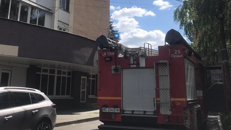 У Луцьку в центрі міста ледь не згоріла квартира в багатоповерхівці