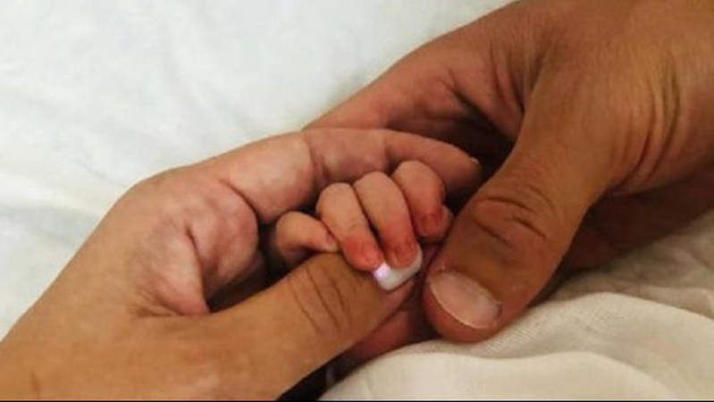 У відомого луцького музиканта народилася донечка