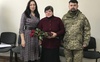 Мамі загиблого Героя з Волині Анатолія Мизовця вручили нагороду сина