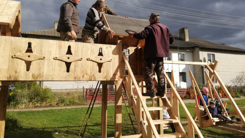 На Волині будують «Веселий дворик» для дітей. ФОТО
