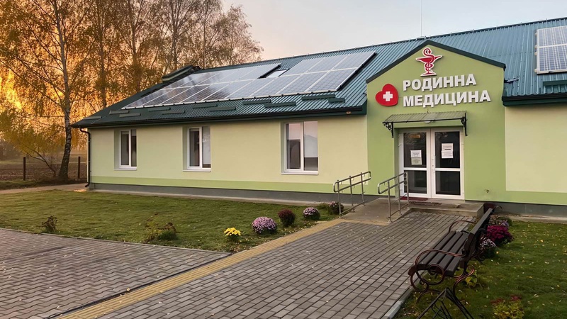 На дахах 21 медзакладу на Волині встановлять сонячні електростанції