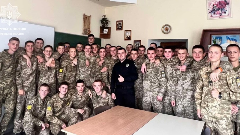 У Волинських патрульних з’являться нові помічники