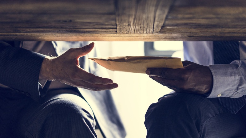 Несподівані результати опитування бізнесу про відносини з владою і випадки на митниці