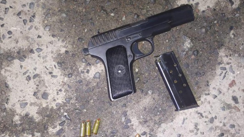 У Луцьку невідомий сів в авто до хлопця і пригрозив підірвати гранату