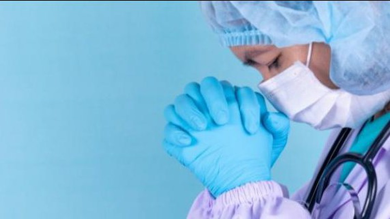 Із 16 січня невакцинованих медиків відсторонять від роботи: статистика на Волині