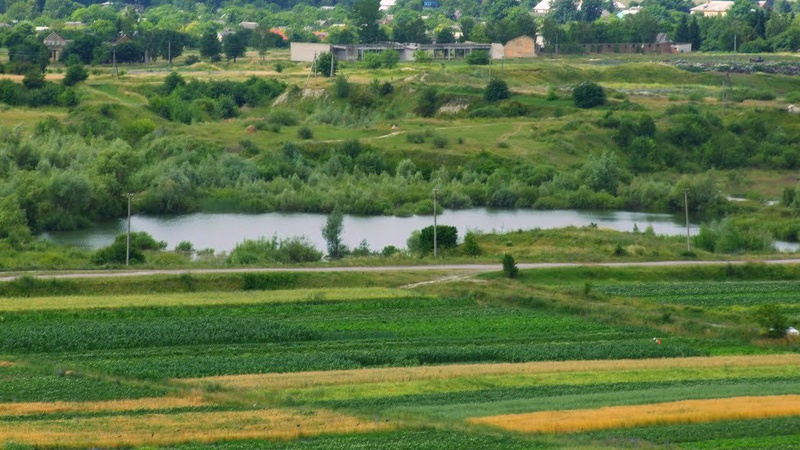 Агробізнесмени повернули навчальному закладу Волині 148 гектарів землі