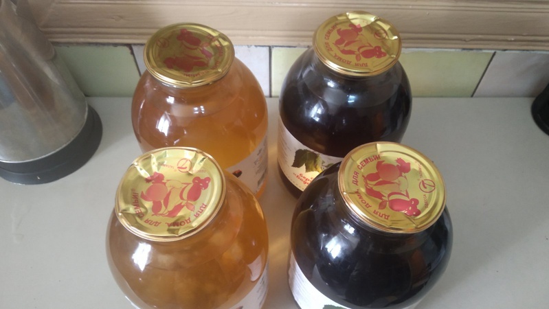 Ув’язненому у Луцькому СІЗО під виглядом соку передали 12 літрів спиртного