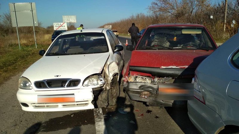 Під Луцьком сталася подвійна аварія: постраждала дитина