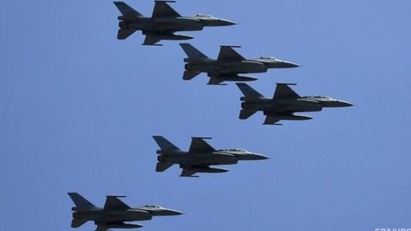 Зеленський анонсував створення літакової коаліції