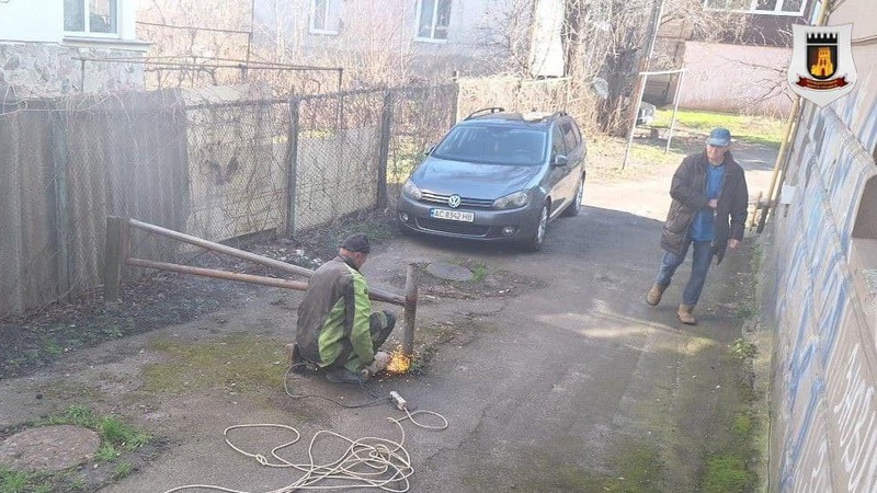 Лучани самовільно встановили обмежувачі руху