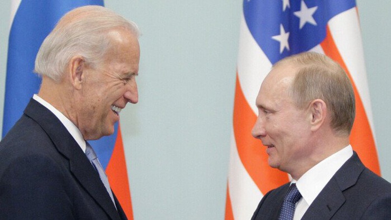 Байден може розпочати переговори з путіним: назвали умову