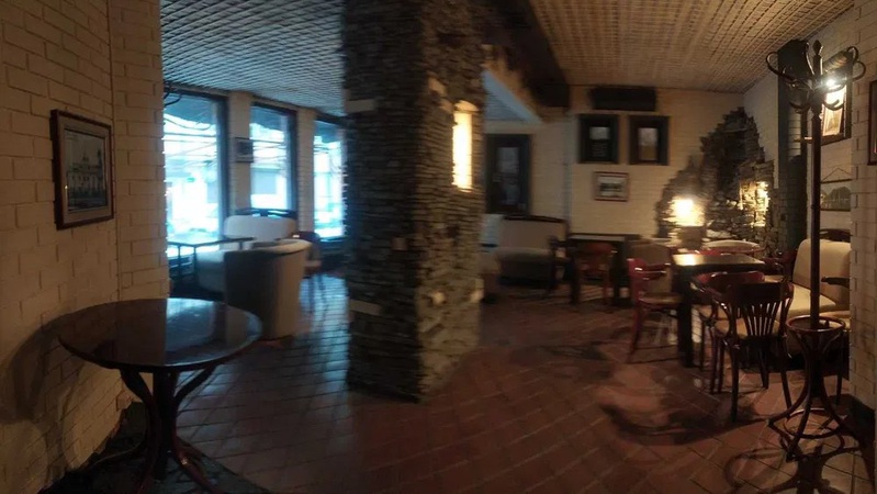 У центрі Луцька продають приміщення кав’ярні. ФОТО