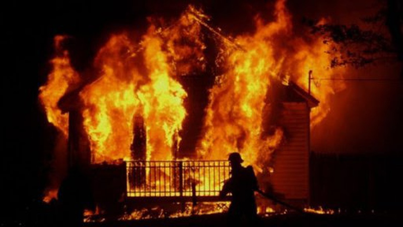 У селі на Волині в дерев’яній хаті згорів чоловік