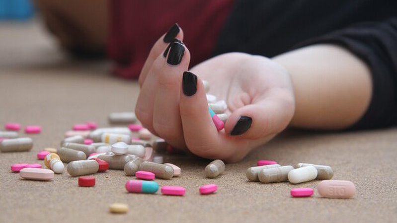 У Луцьку на Миколая троє підлітків намагалися вчинити самогубство