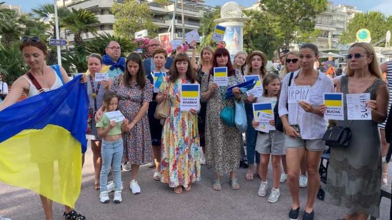 У Каннах затримали учасників акції на підтримку України