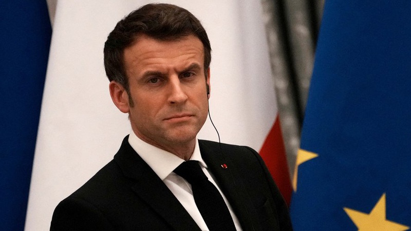 Зеленському і його чиновникам доведеться говорити з росією, – Макрон